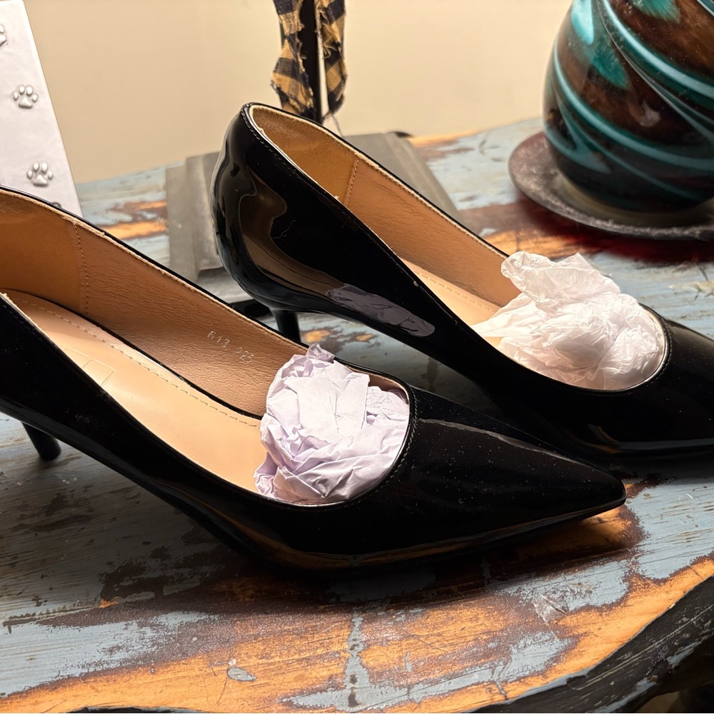 NWOT Classic Black Patent Pointed-Toe Pumps